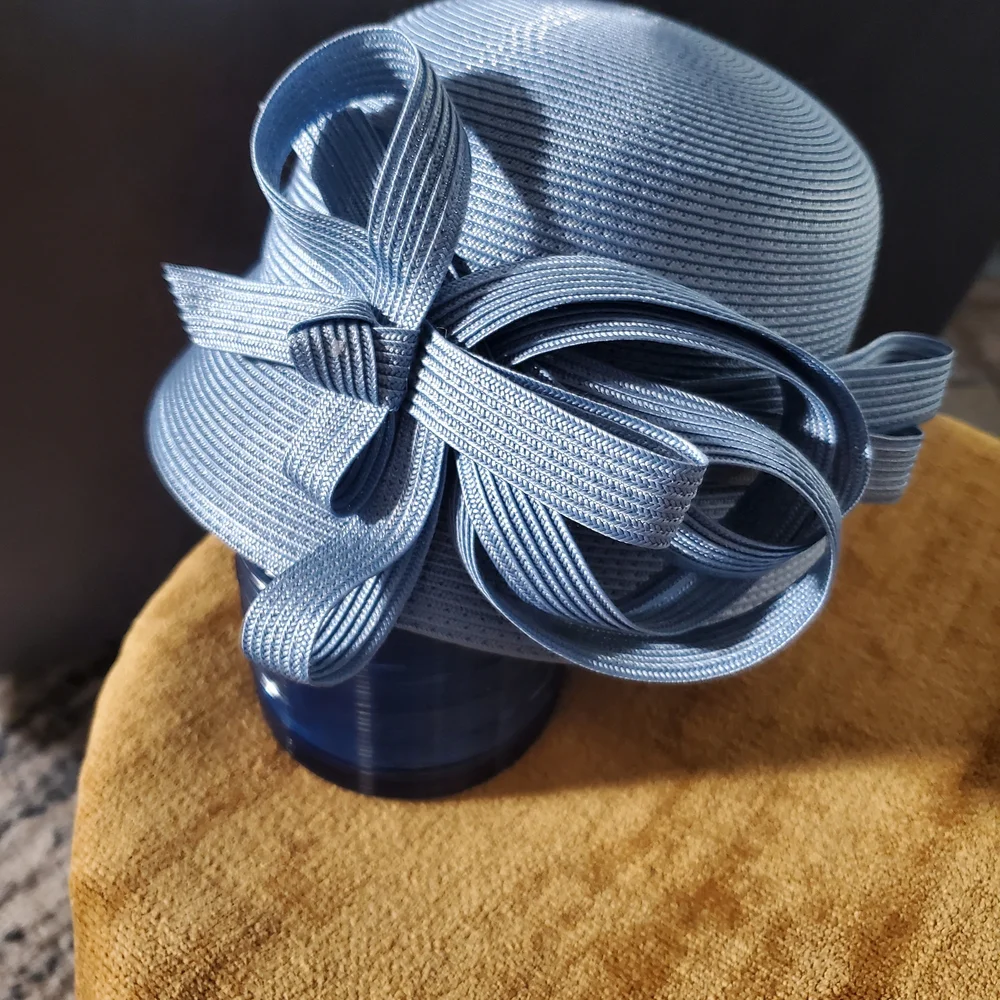 Women's Beautiful Blue Ribbon Hat - Picture 5 of 5
